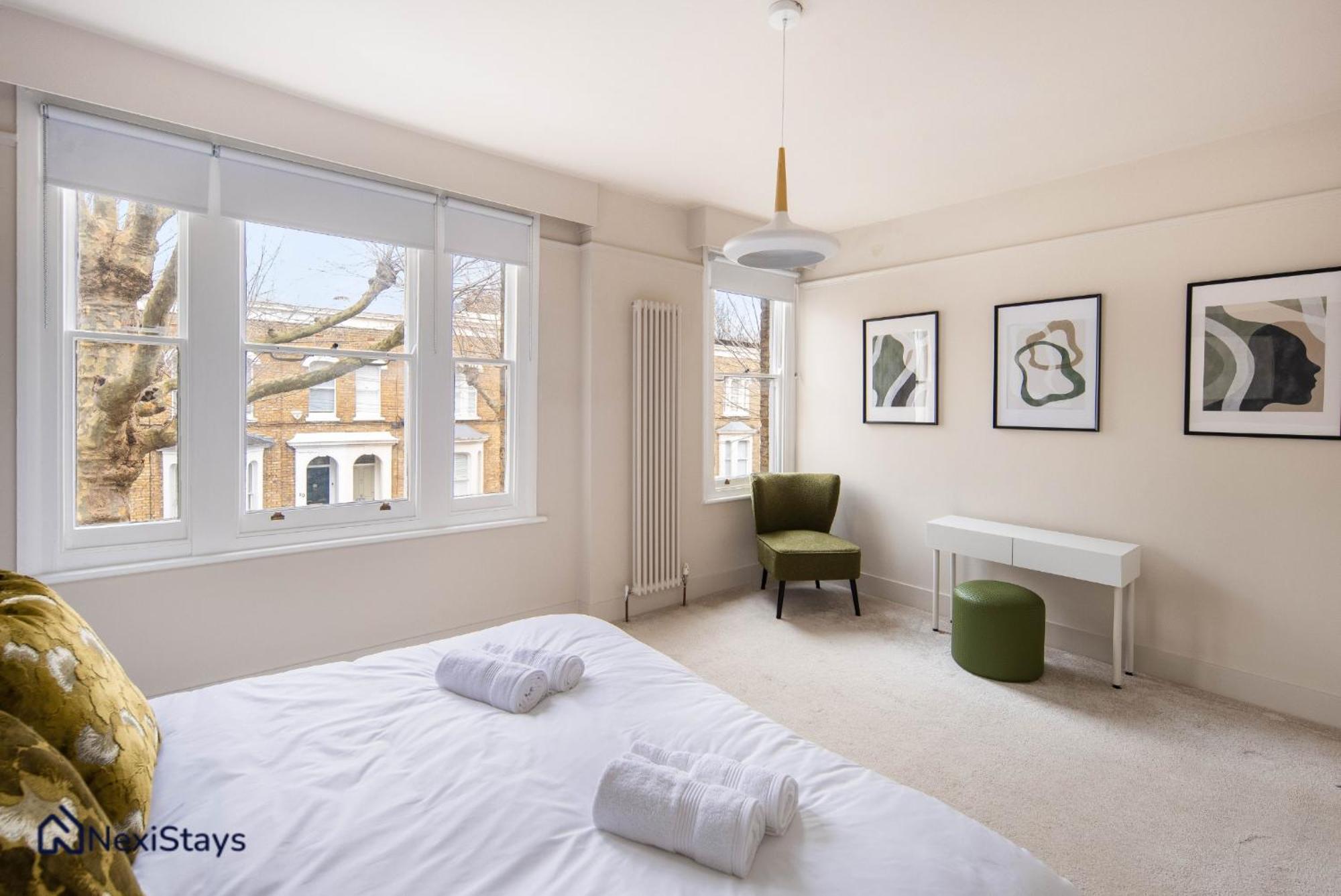 Апартаменты 10 Mins Walk To The Oval, The Kennington Retreat Лондон Экстерьер фото