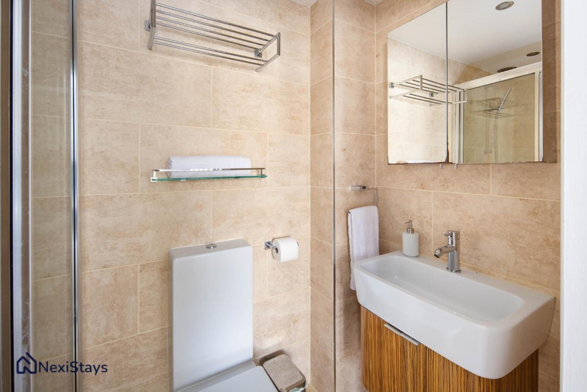 Апартаменты 10 Mins Walk To The Oval, The Kennington Retreat Лондон Экстерьер фото