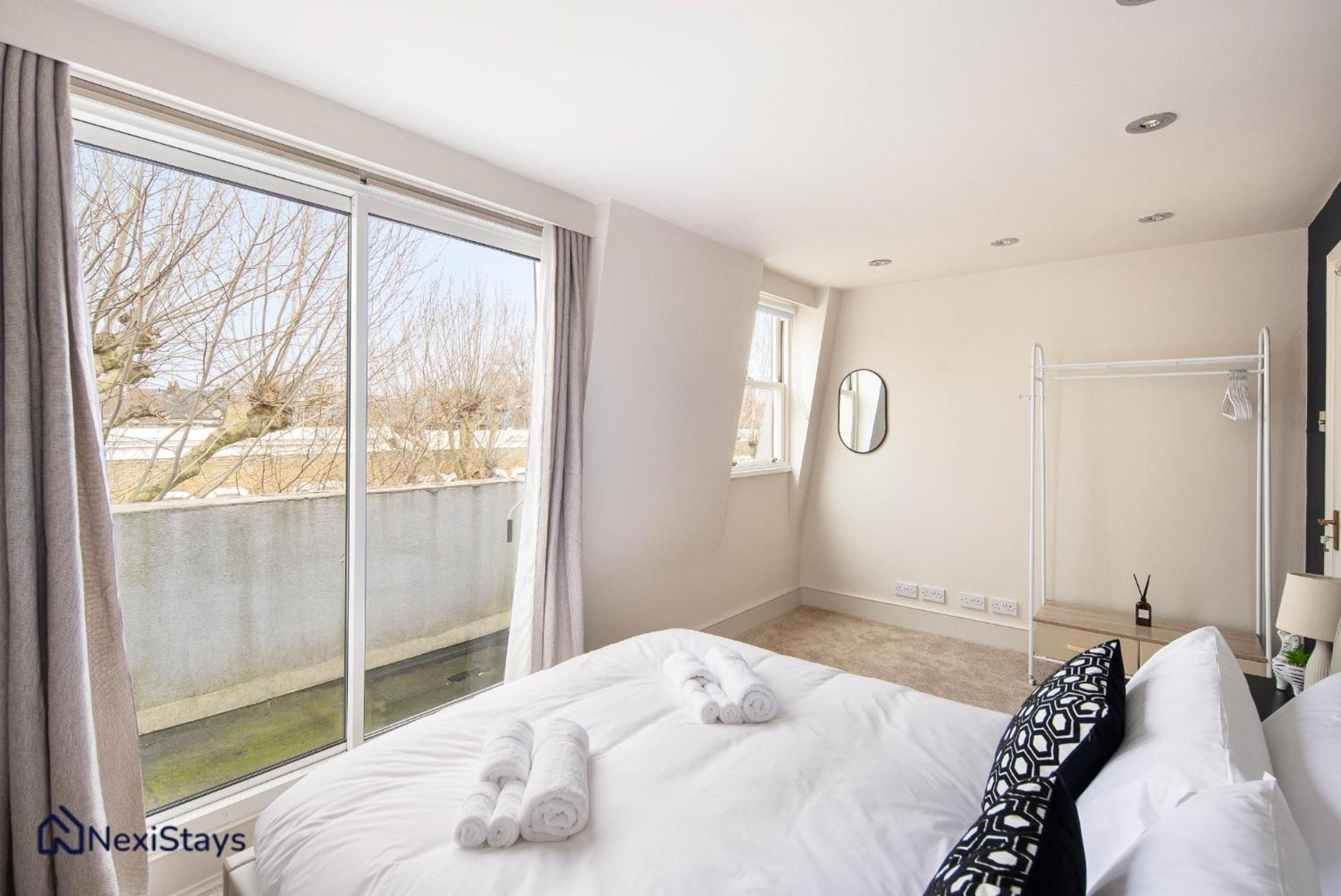 Апартаменты 10 Mins Walk To The Oval, The Kennington Retreat Лондон Экстерьер фото