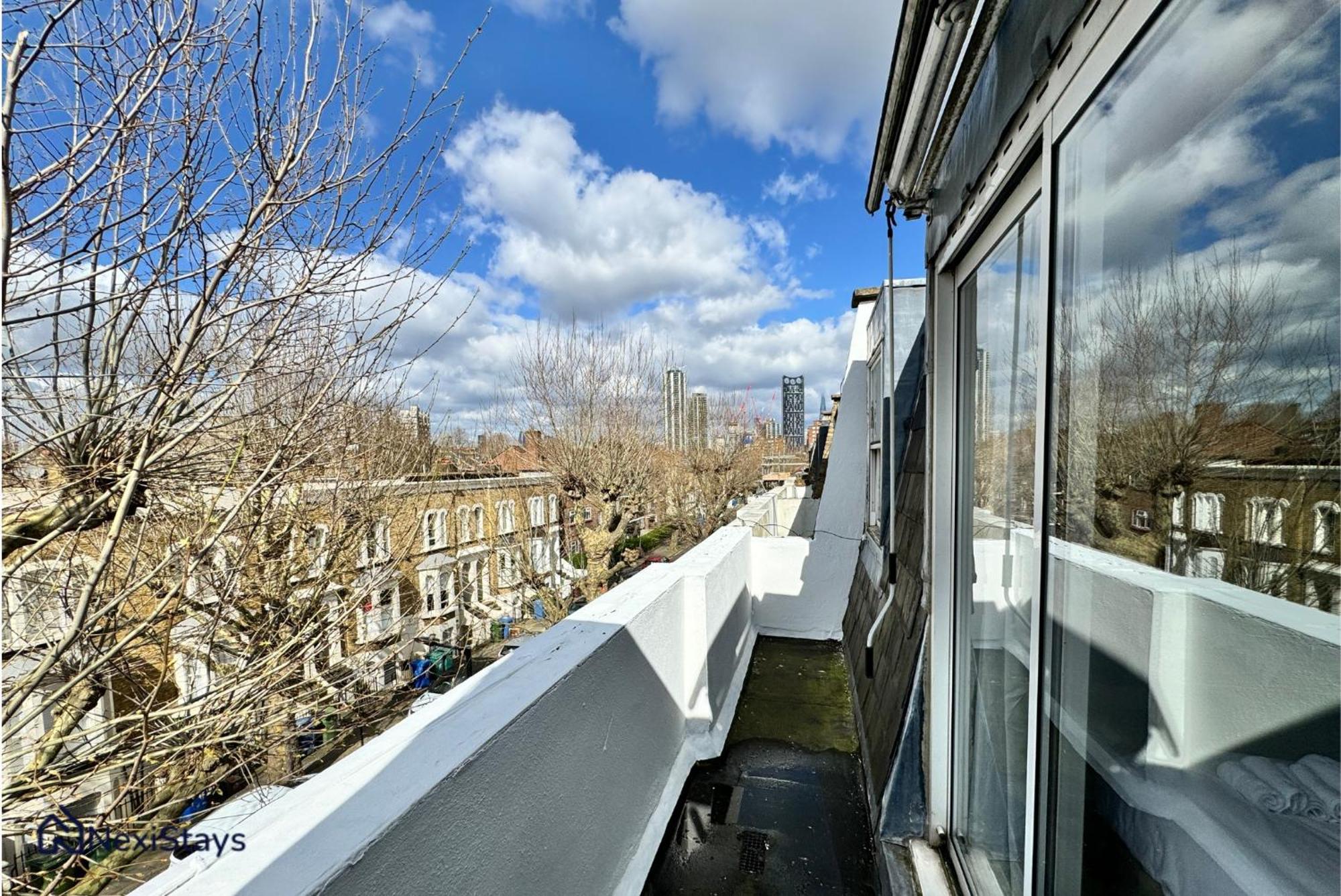 Апартаменты 10 Mins Walk To The Oval, The Kennington Retreat Лондон Экстерьер фото