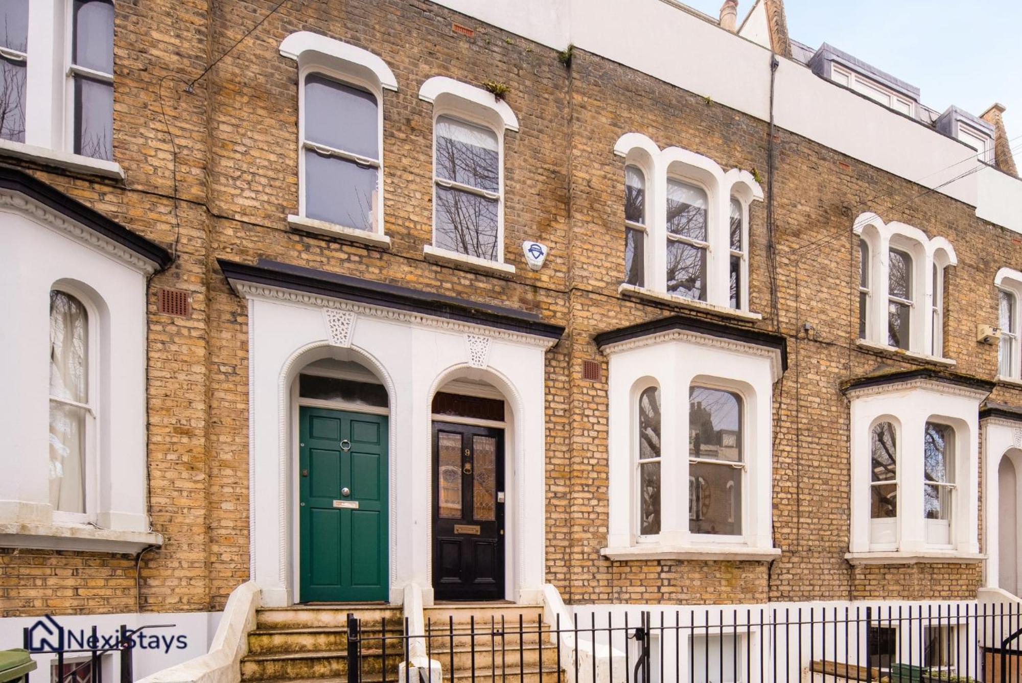 Апартаменты 10 Mins Walk To The Oval, The Kennington Retreat Лондон Экстерьер фото